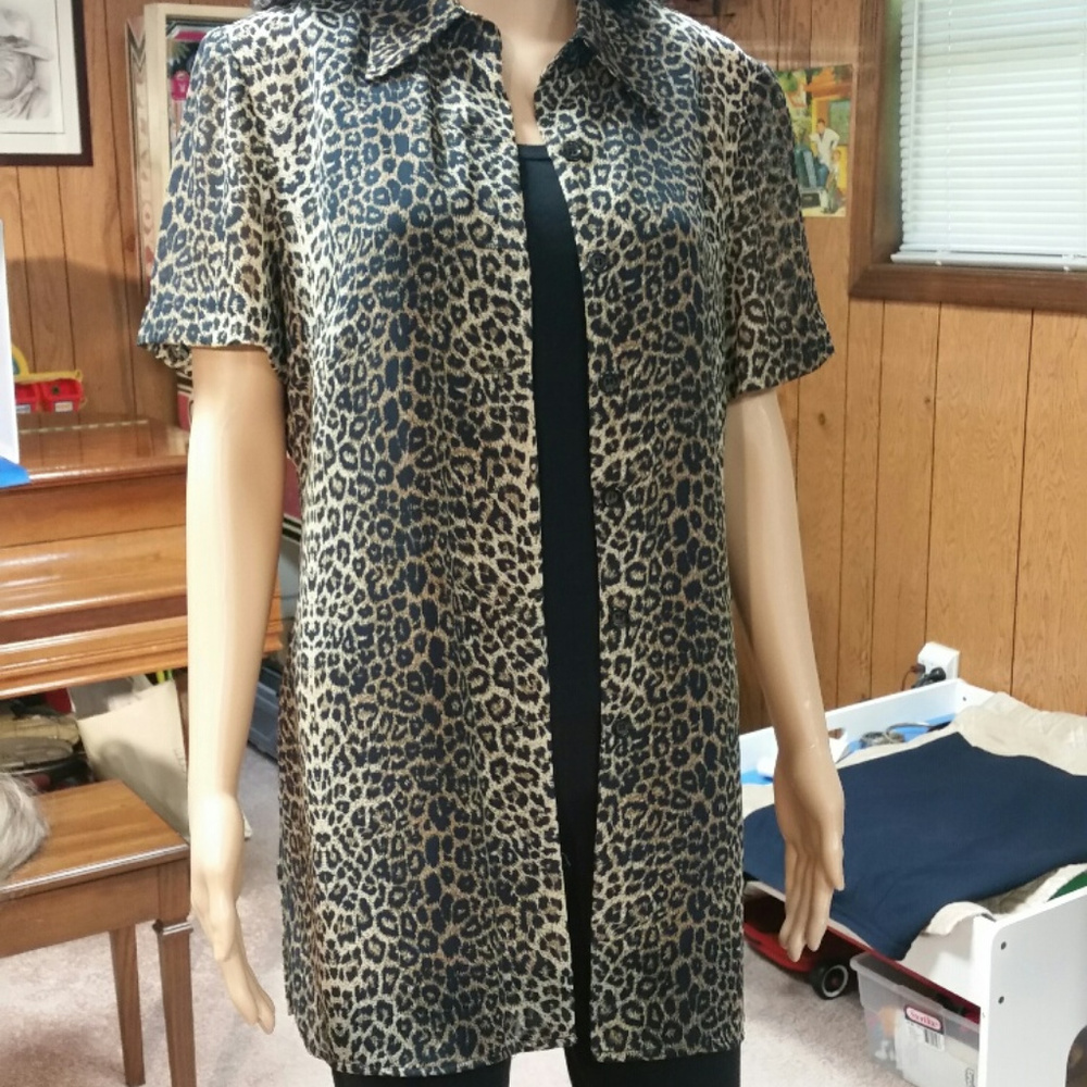 Dani Max leopard print tunic.Size 12